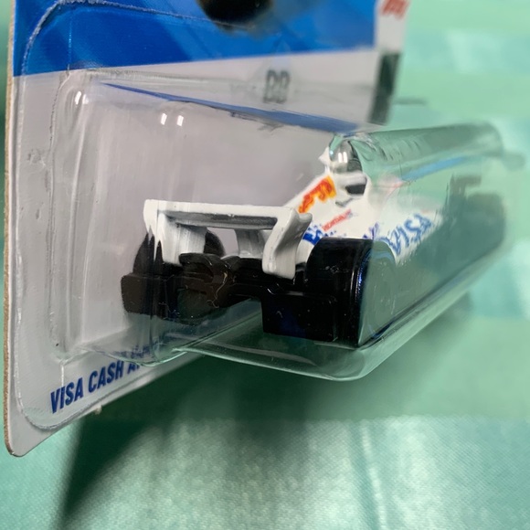 Visa Cash App Racing Bulls Formula One Team /Equipe Formula 1 Car - Picture 6 of 10